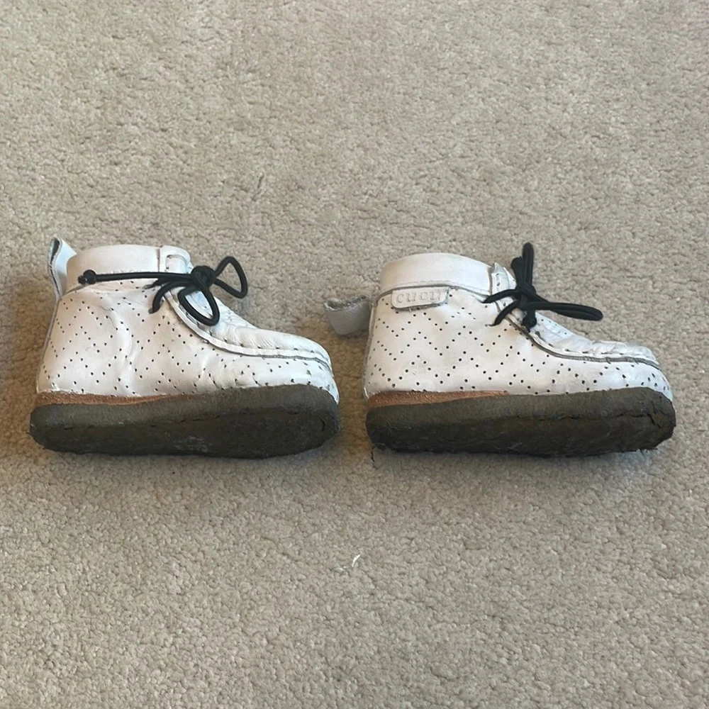 🥾 Cucu New York white perforated, leather, baby walking shoes, crêpe sole